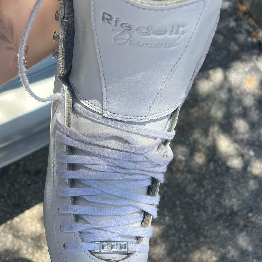 Riedell Women's Figure Skates Diamond 133 Size 6 Wide - Picture 6 of 6
